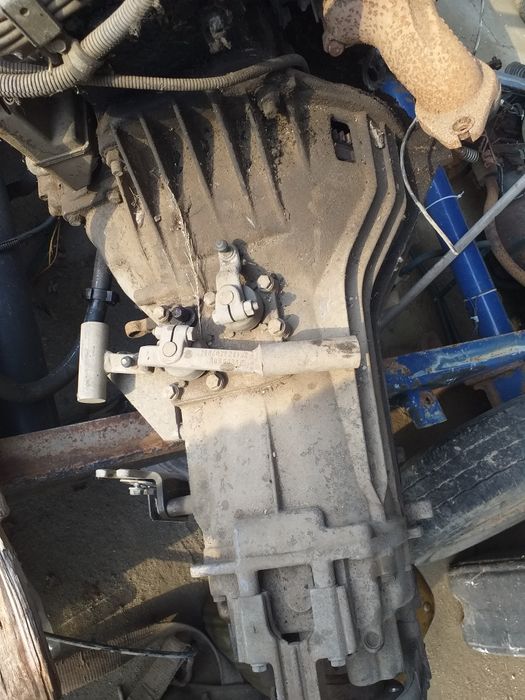 Vând cutie viteza Renault mascott