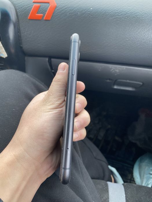 Айфон 11 сатылады