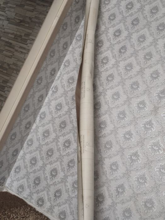 Продам рулон линолеума 2.5-5