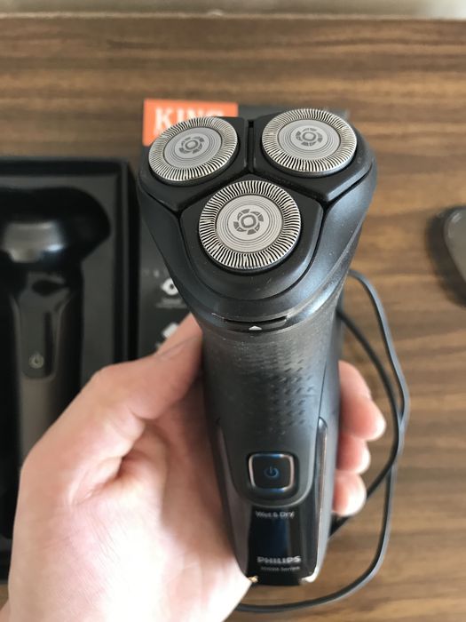 Оригинал машинки для бритья Philips King