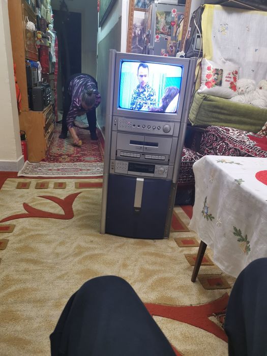 Radio caset Goodmans tv color si radio cu tlc