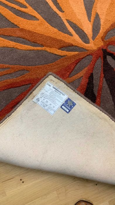 vând covor din lâna - 2x3 metri