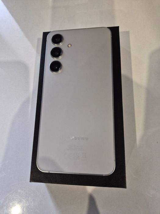 Samsung Galaxy S24, гаранционен