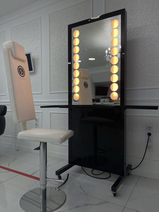 Стул для визажиста