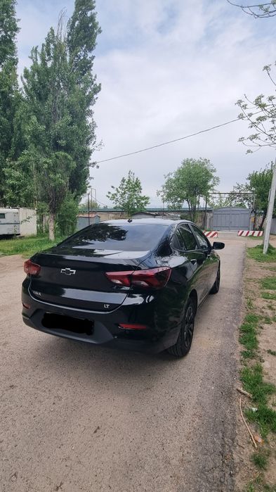 Oniks 3 pazitsiya sotiladi