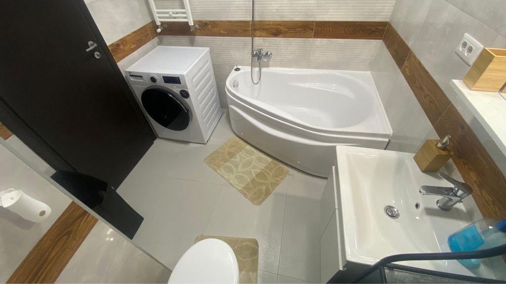 Inchiriez apartament 2 camere langa statie autobuz