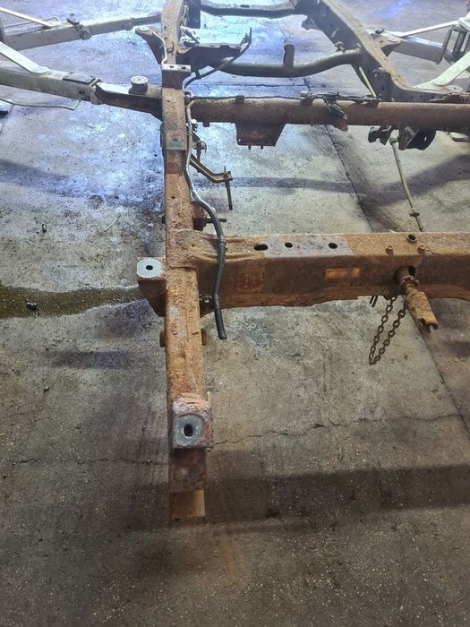 Sasiu Mitsubishi L200 Facelift 2.5 Diesel 2014 2010 - 2015 SUV (911)