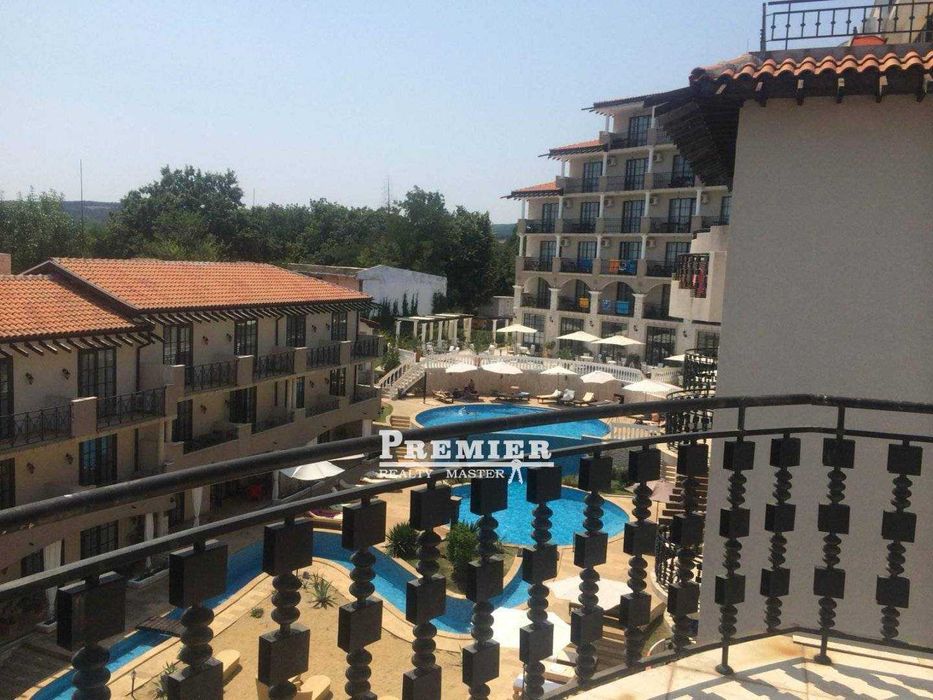 Продава се Двустаен апартамент в Обзор - 76 кв.м за 908 €/кв.м - Снимка #1