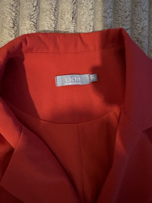 Продам платье lichi