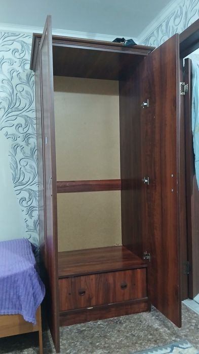 Продам шкаф 90 см