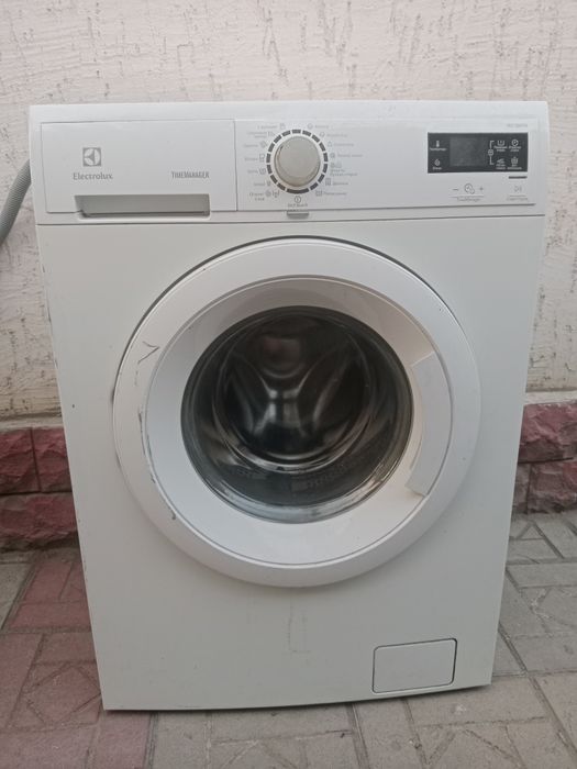 Продам стиральную машинку