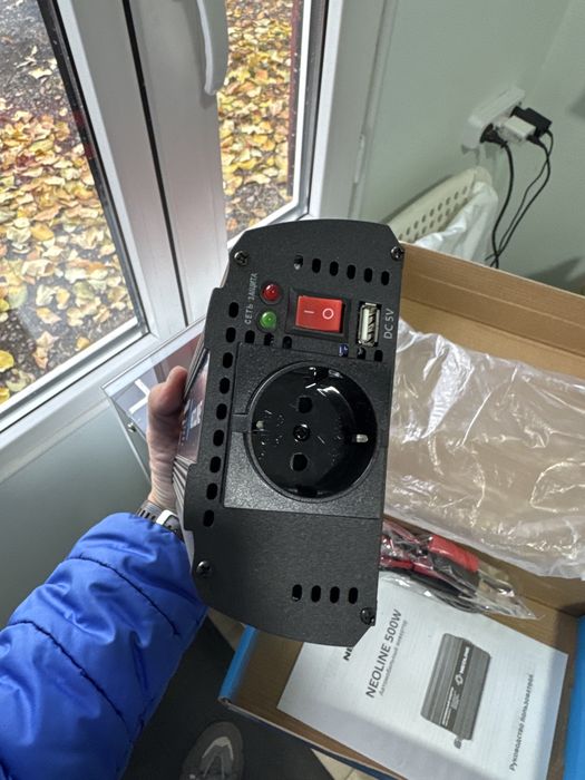Автомобильный инвертор Neoline 500W