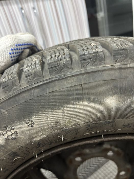 Зимние шины Triangle TR757 215/65/16R 2 шины