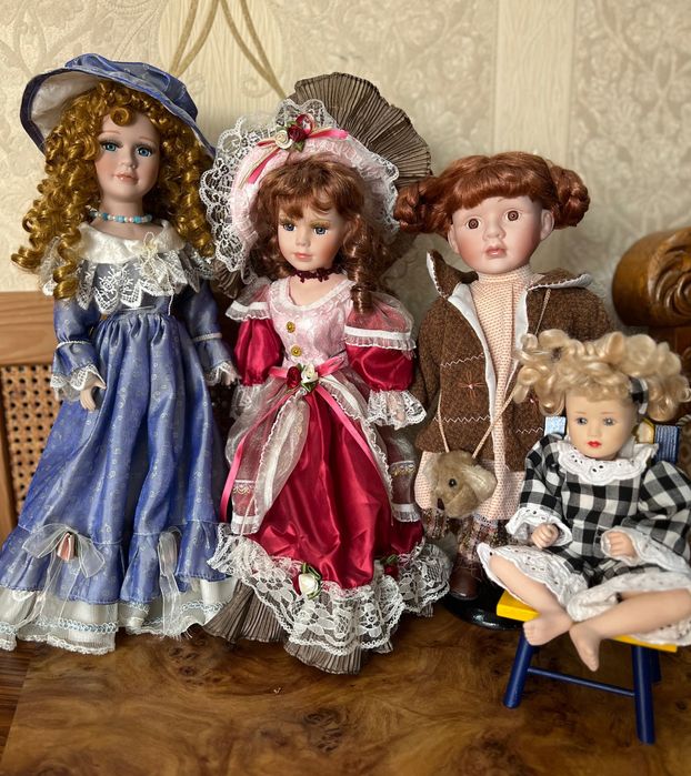 Продам фарфоровые куклы