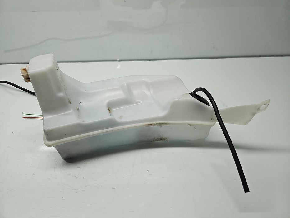 Vas lichid parbriz Renault Captur (J87) [Fabr 2013-2017] 289107623R