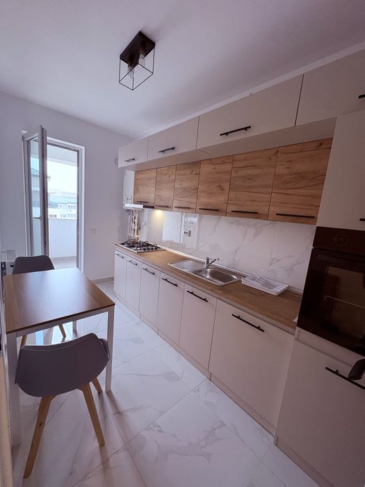 Închiriez garsonieră modernă – Colosseum Residence