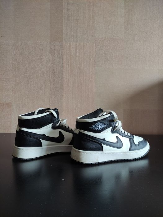 Кроссовки Jordan