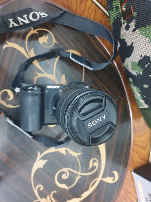 Сони 6500 с обьек 18-135 Срочно