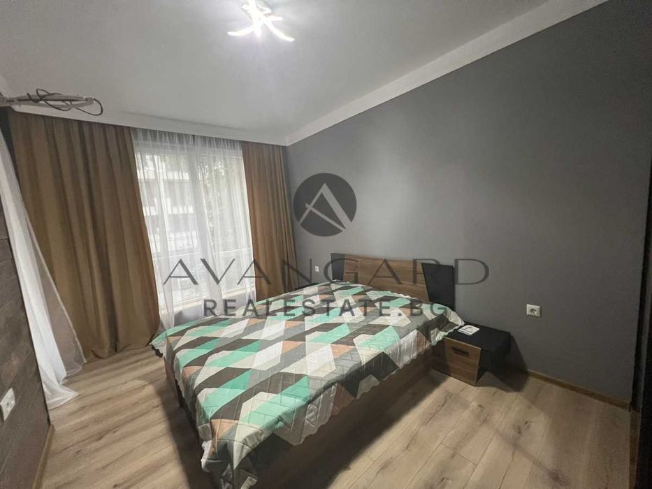 Продава се Тристаен апартамент в Пловдив, Кючук Париж - 115 кв.м за 1774 €/кв.м - Снимка #6