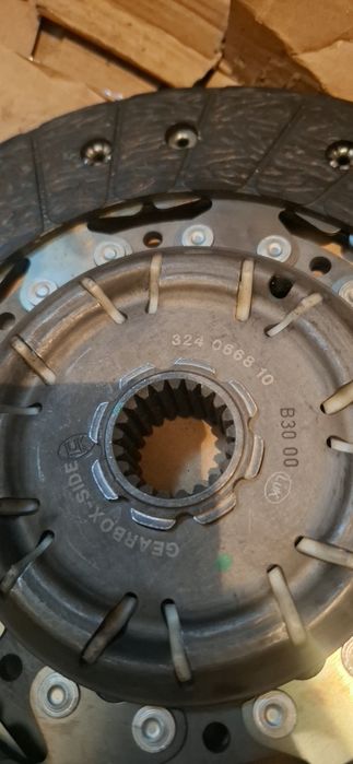 Феродов диск  LUK Toyota Rav4 2.2 d-cat