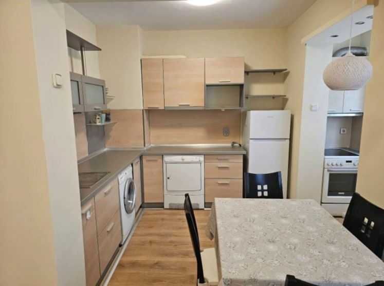 Дава се под наем Тристаен апартамент в София, Гео Милев - 93 кв.м за 677.28 € - Снимка #1