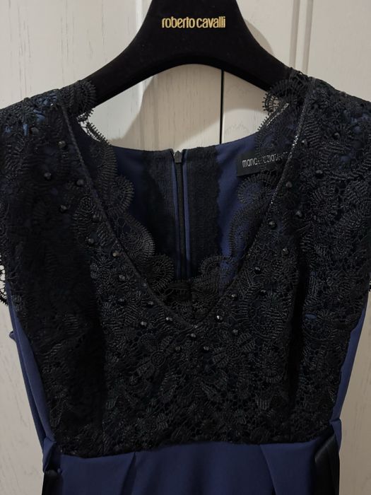 Продам платья футляр