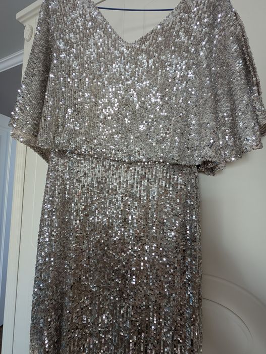 Платье  вечернее с пайетками