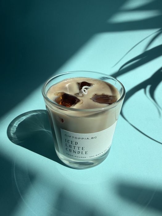 Ръчно излята свещ от соев и гел восък - ICED MATCHA LATTE