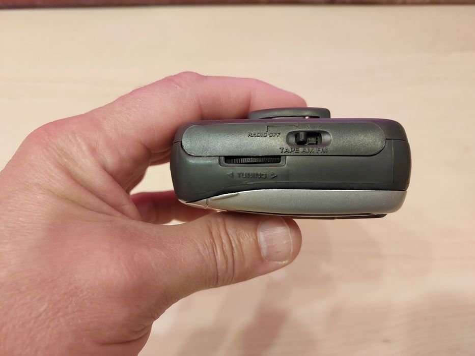 Walkman Stereo Cassette AM/FM radio Hauser ca nou.