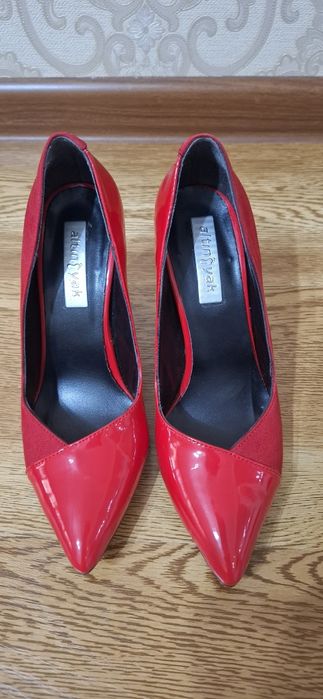 Продается  туфли турецкий