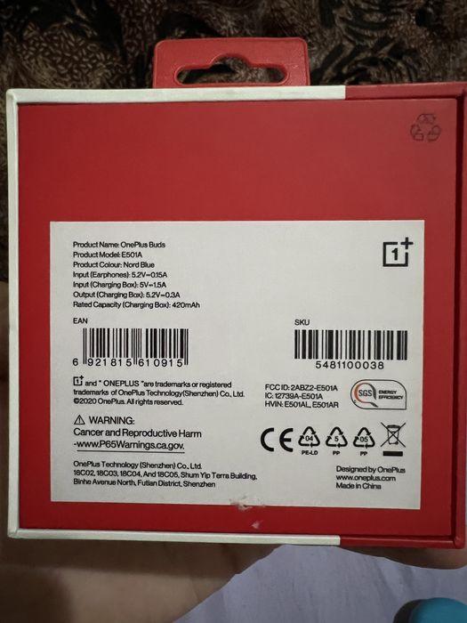 Продам OnePlus Buds с дефектом