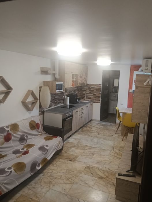 Inchiriez casa cartier islaz