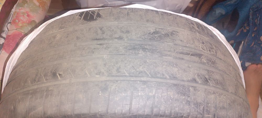 Летняя автошина 245/45R18