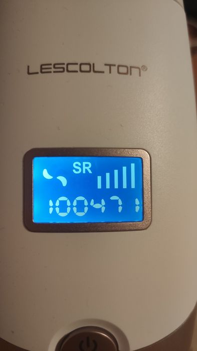 IPL Фотоeпилатор с подарък масажор за лице