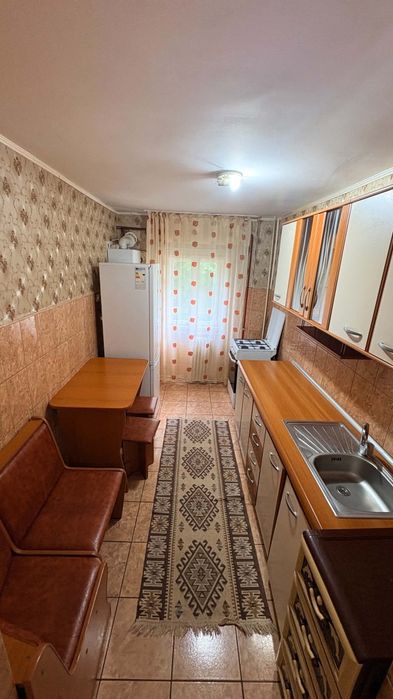 Vand apartament ,  zona garii 60mp