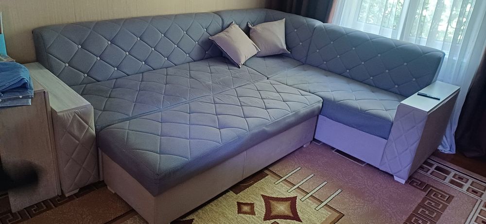 Срочно продаётся Мягкий уголок 2.80/ 2.30