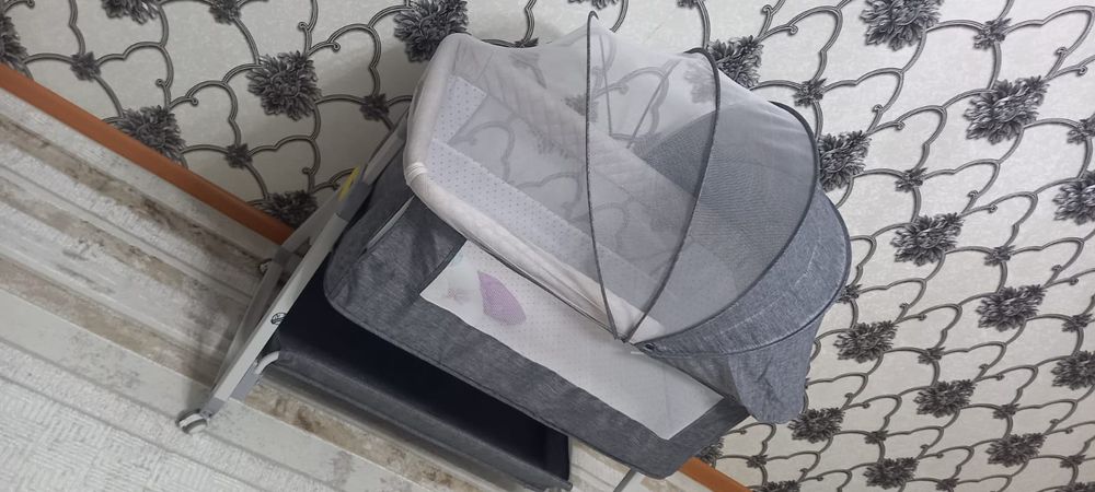 Люлька манеж продам почти новый