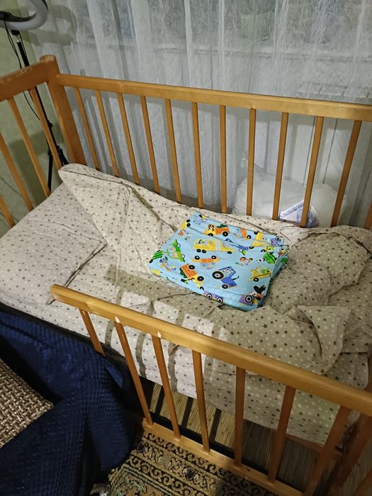 Детская кроватка