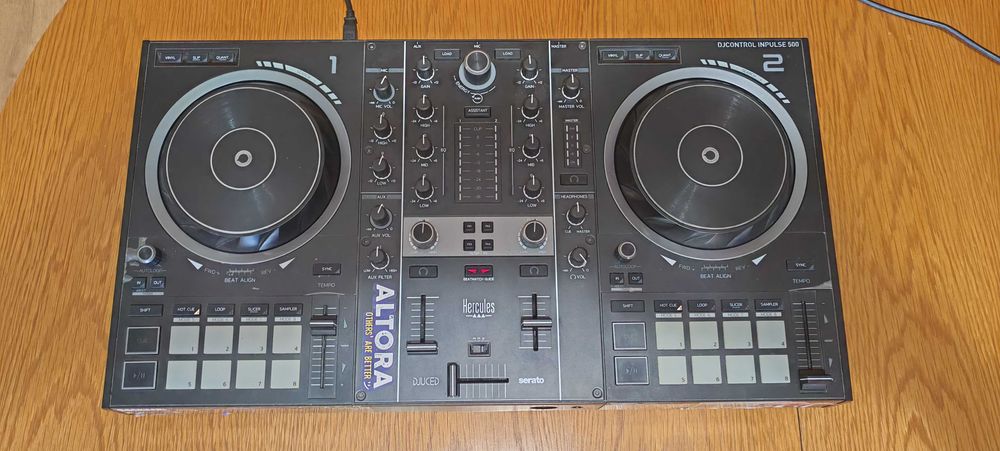 !Vânzare Rapidă! Hercules DJControl Inpulse 500 + Behringer UMC202HD
