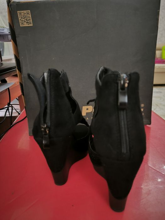 Продаётся модельная обувь