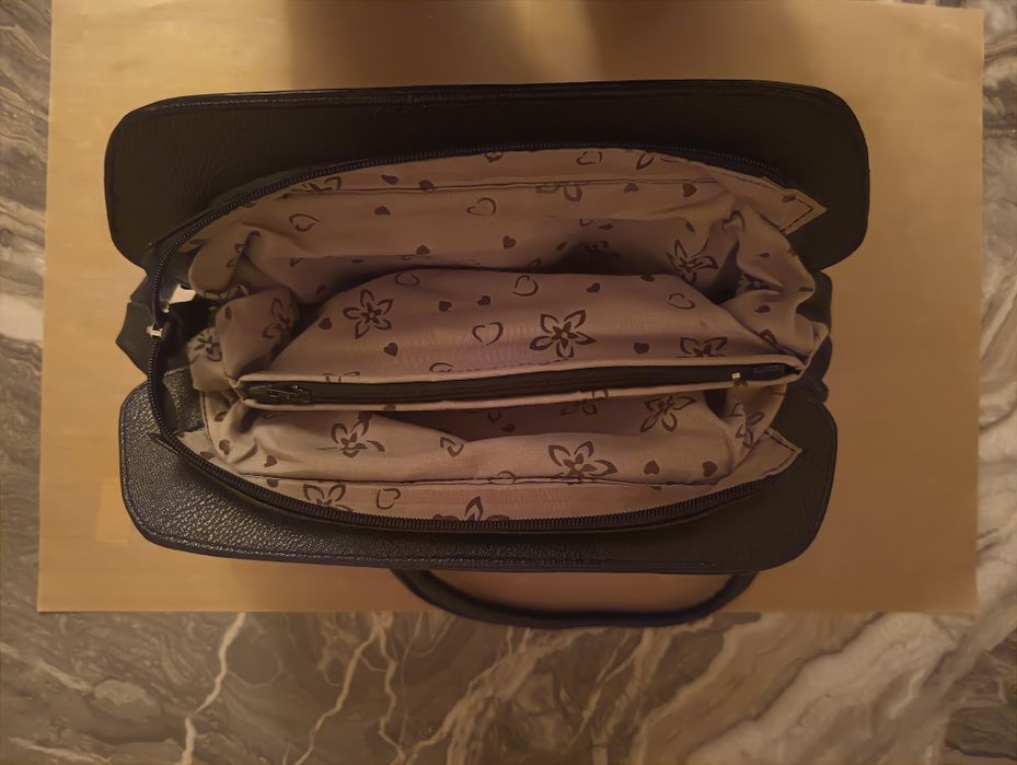 Продаётся женская сумка.