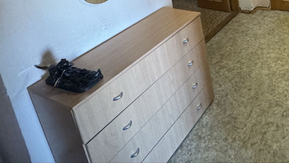 Шкаф купе с комодом