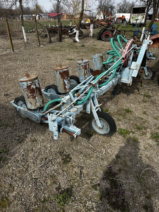 De vanzare semanatoare de porumb SPC 6