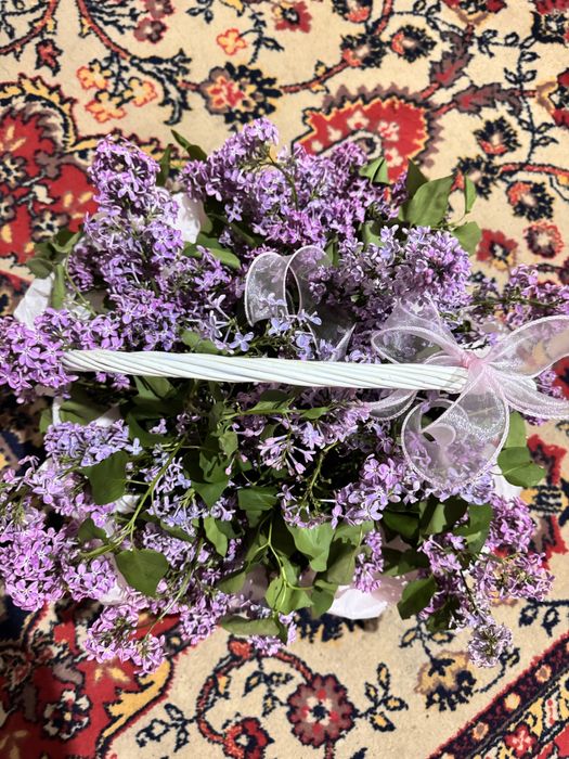 Туған күннен келген гүл бар