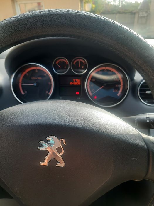 PEUGEOT 308 2011 — imagine 4