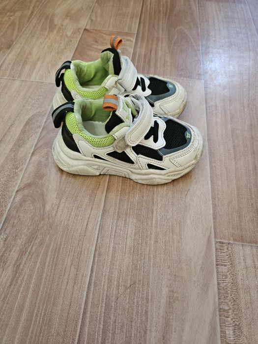 Весенняя обувь  24 размер