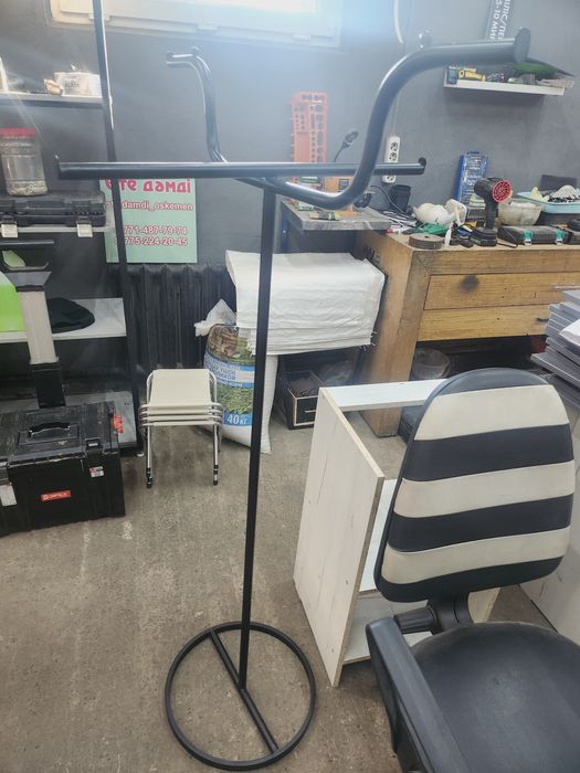 Вешалка Торговое оборудование