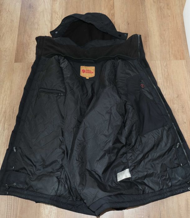 Fjallraven оригинална мъжка парка размер S, но е уголемено реално М