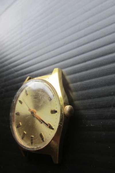 Руски ръчен часовник - poljot