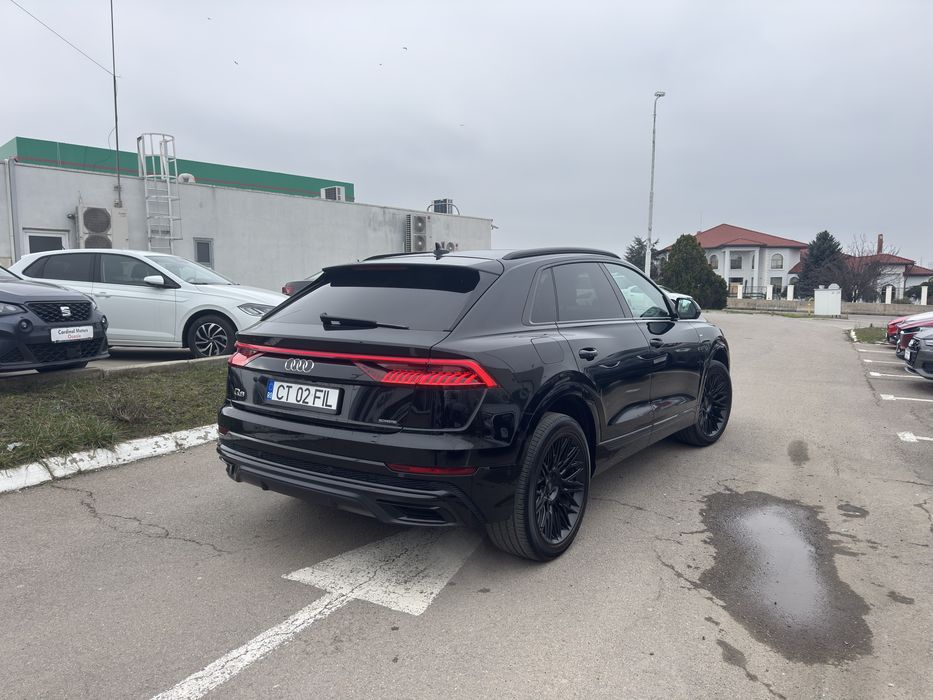 AUDI Q8 2019 — imagine 8